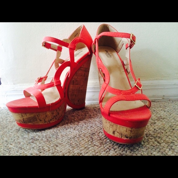 Pink and beige wedges