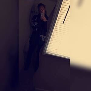 Meet your Posher, Raeven