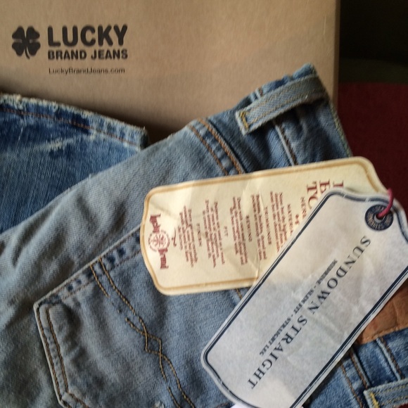 Lucky Brand Denim - 🎀Price Drop🎀 NWT Lucky Mid Rise Sundown Straight
