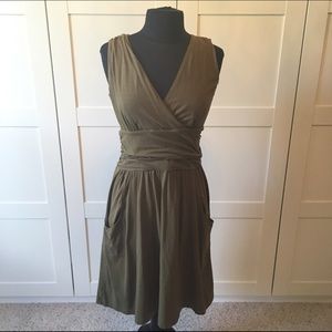 ATHLETA olive green knit day dress with pockets