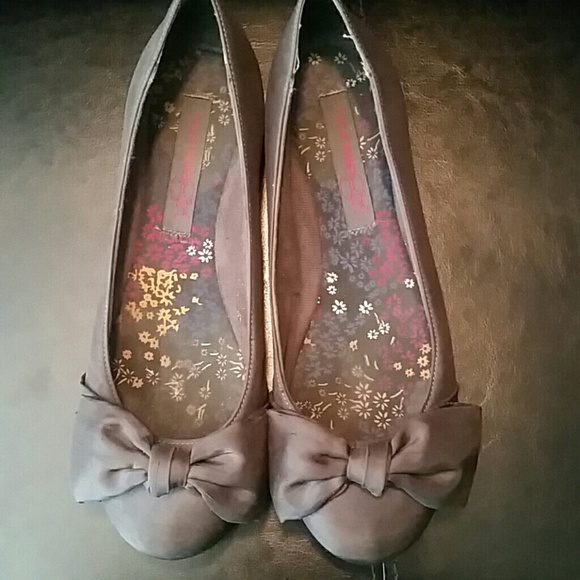 Dark gray satin ballerina flats - REDUCED!! - Picture 1 of 3