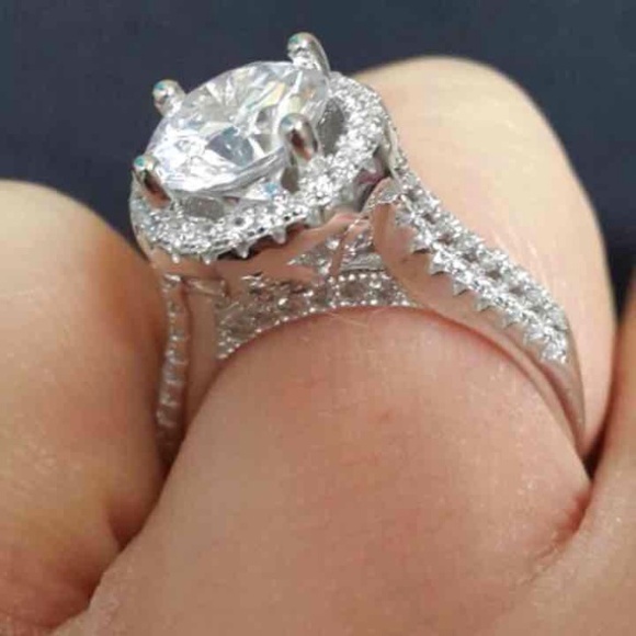 (Size 5) real 925 sterling silver wedding ring