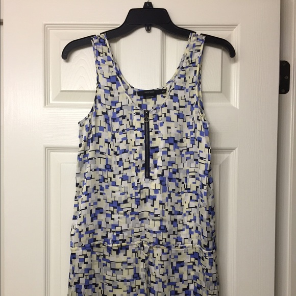 Tank top mini dress with cute front zipper & belt - Picture 2 of 4