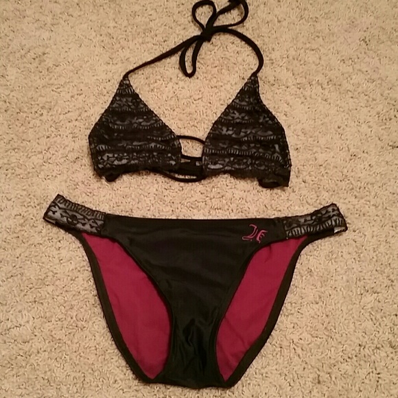 Hurley black bikini skulls and lace medium