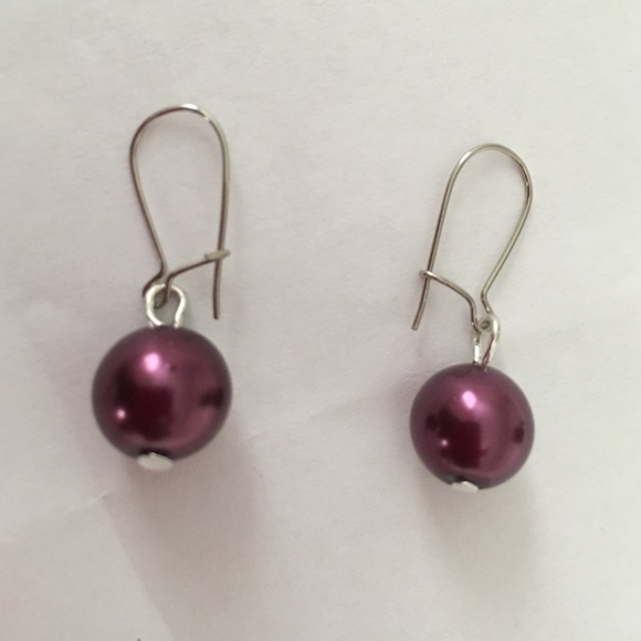 Earring - Picture 4 of 4