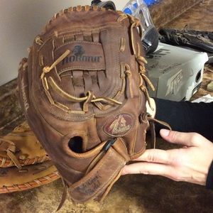 Softball glove