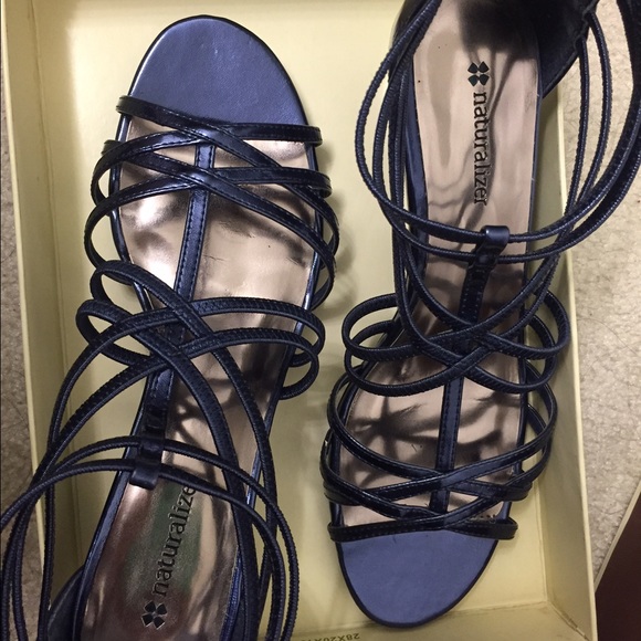 New Naturalizer blue straps wedges, size 9.5 - Picture 4 of 4