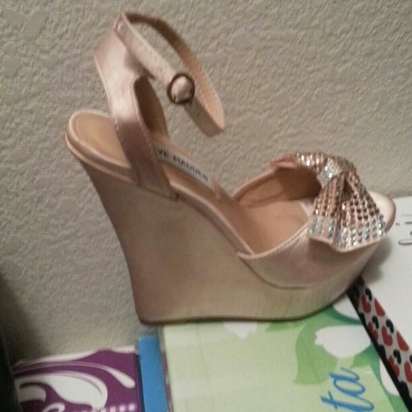 High heels - Picture 3 of 4