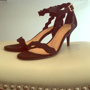 Scalloped Black Pumps