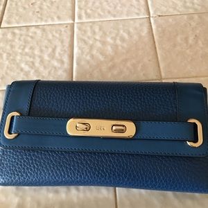Coach swagger wallet