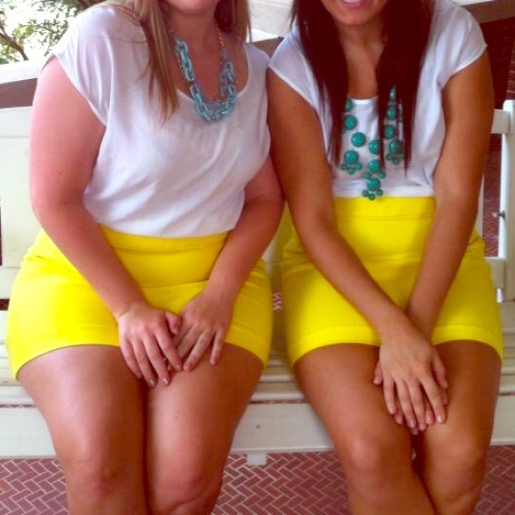 Bright yellow LOFT cotton skirt