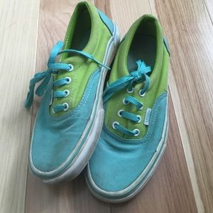 Block color classic vans