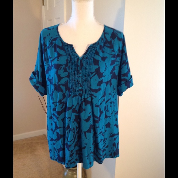 Croft&Barrow Short Sleeve Blue/Green Shirt