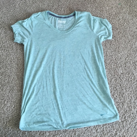 Nike tshirt-M