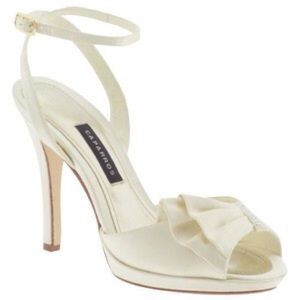 Caparros ivory silk size 9.5 style Joelle