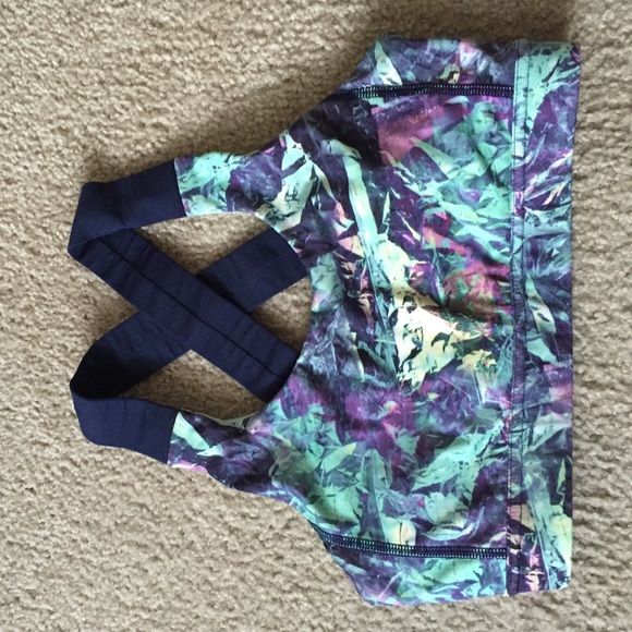 Lululemon sports bra 6