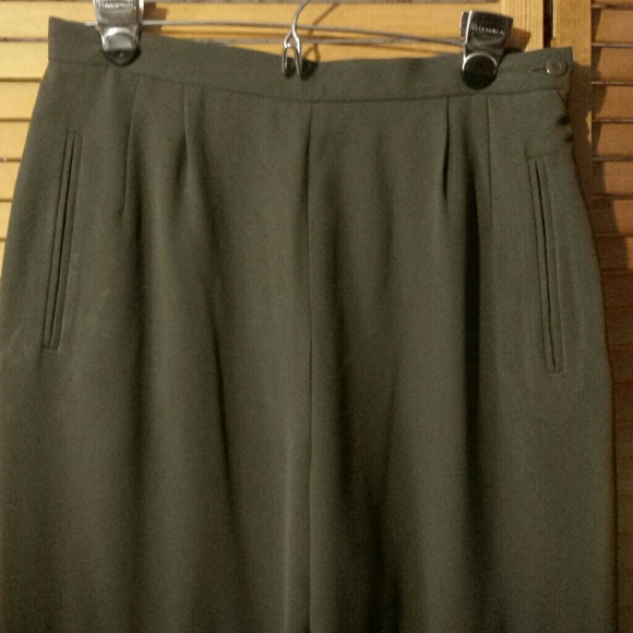 Pants - Picture 3 of 4