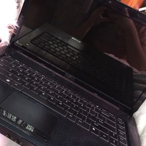 Selling A Dell Laptop for $900