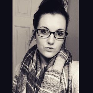 Meet your Posher, Madison