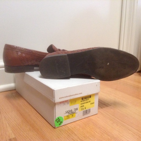 Flats - Picture 2 of 2