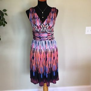 Final Price!! Festive Donna Morgan Dress, size 8