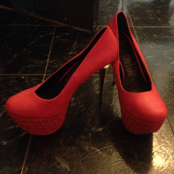 Red and Gold platform