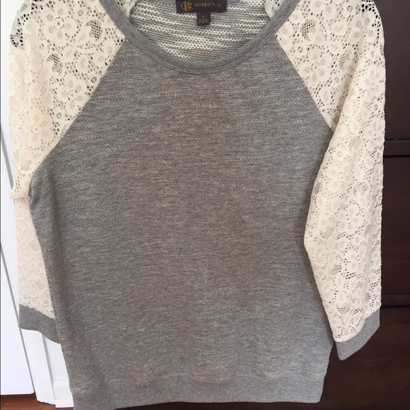 Cream Lace sleeved gray sweatshirt top