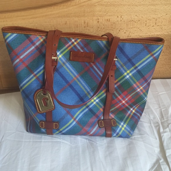 Multi plaid shoulder tote