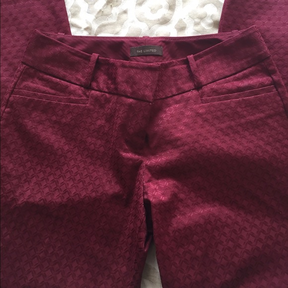Red jacquard ankle pants