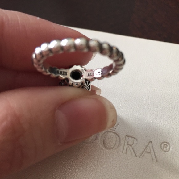 *SOLD* Authentic Pandora ring - Picture 4 of 4