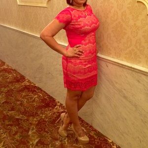 Red lace dress 💃🏻