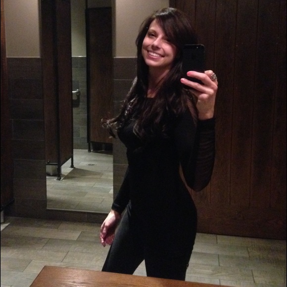 Posh Ambassador, Ren - Picture 3 of 4