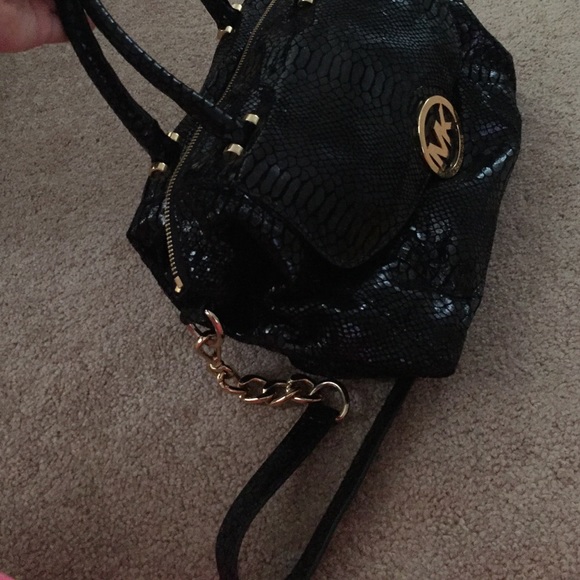 Authentic very cute Michael kors bag - Picture 2 of 4