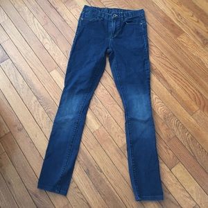 Madewell high waisted jeans in size 25