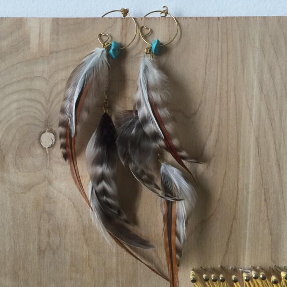 FINAL DAYS: feather earrings