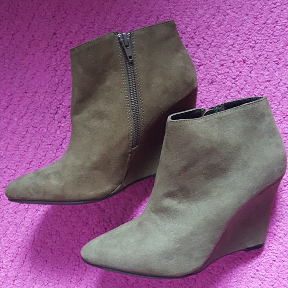Forever 21 booties