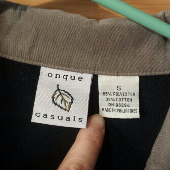 Shirt - Picture 3 of 4