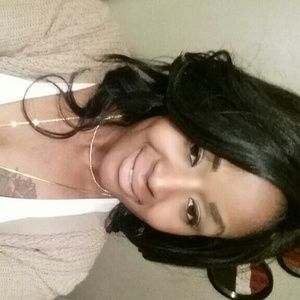 Meet your Posher, Candis