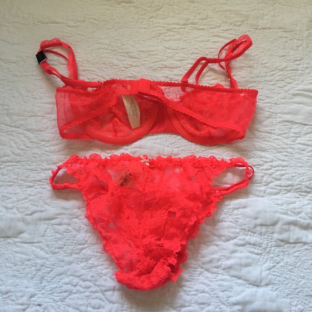 Neon Red Lace Bra & Panty Set - Picture 4 of 4