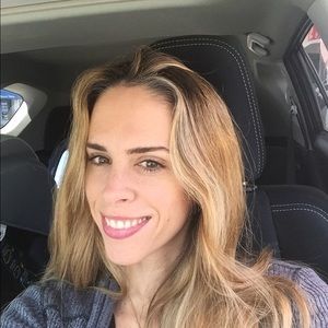 Meet your Posher, Monica