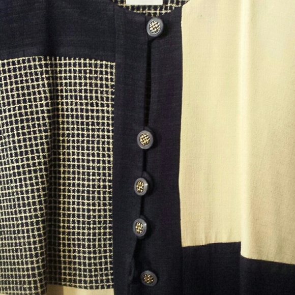 Top - Picture 3 of 4