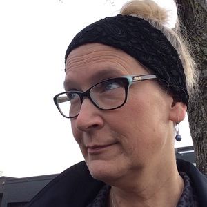 Meet your Posher, Bobbie