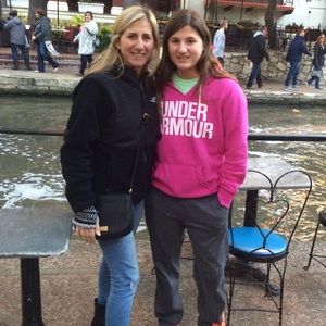 Meet your Posher, Nikki