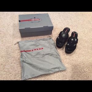 Prada fabric and leather platform thongs SZ 7.5