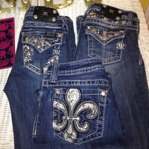 Bundle: 3 Miss Me & 3 Hollister