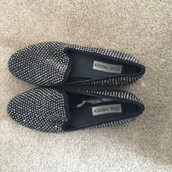 Steve Madden Shoes - Steve Madden size 7 flats.