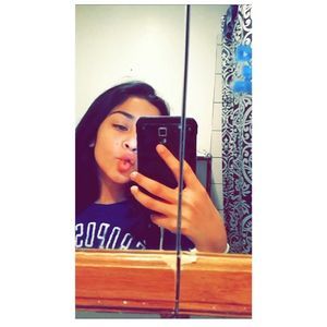 Meet your Posher, Noelani