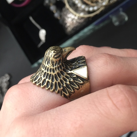 Eagle ring