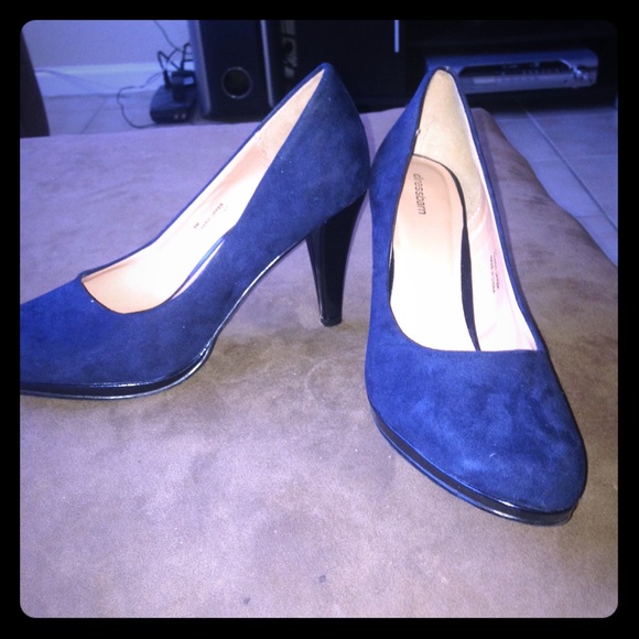 Blue Dress barn heels !