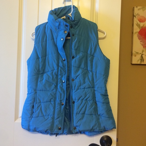 NWOT Blue Puffer Vest